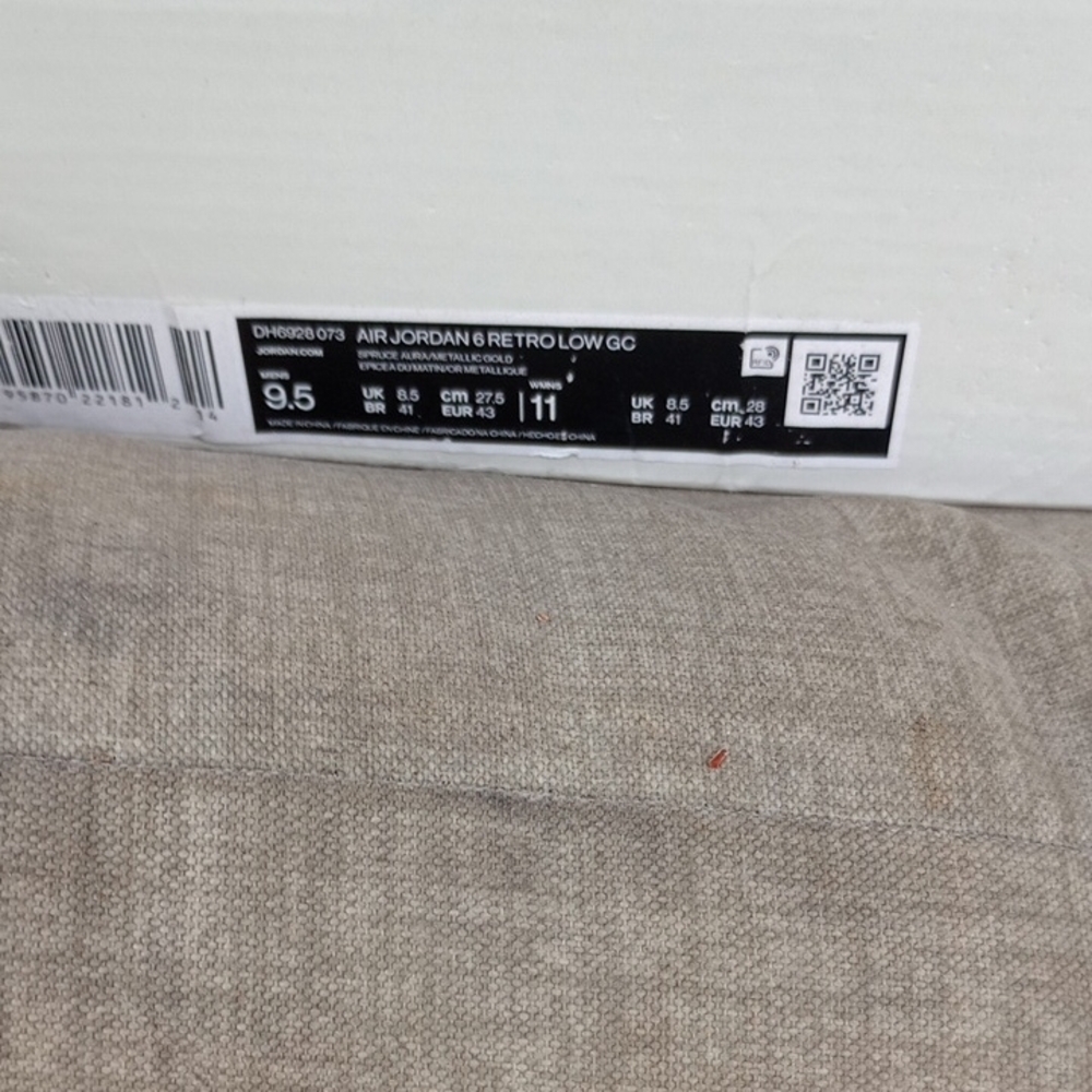 Jordan White Sneakers - Picture 2 of 2